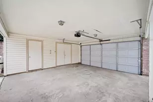 3611 Vineyard Dr, Houston, TX 77082 - Photo 33