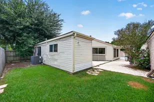 3611 Vineyard Dr, Houston, TX 77082 - Photo 39