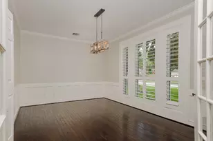 2 Silverstrand Pl, The Woodlands, TX 77381 - Photo 9