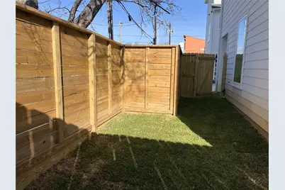 2424 Freeman Street, Houston, TX 77009 - Photo 11