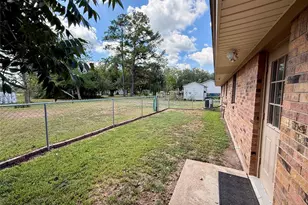 309 Crews Way, West Columbia, TX 77486 - Photo 27