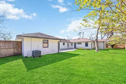 6306 Pineshade Lane, Houston, TX 77008 - Photo 31