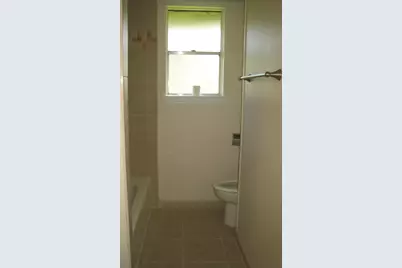 10426 Sagebluff Drive, Houston, TX 77089 - Photo 13