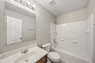 618 Enchanted Springs Dr, Rosenberg, TX 77471 - Photo 17