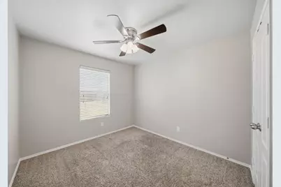 618 Enchanted Springs Drive, Rosenberg, TX 77471 - Photo 9