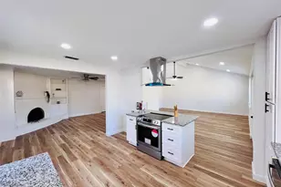 9614 Ravensworth Dr, Houston, TX 77031 - Photo 7