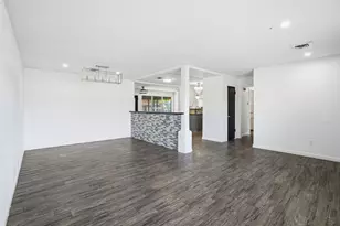 612 Sunset Ln, La Marque, TX 77568 - Photo 5