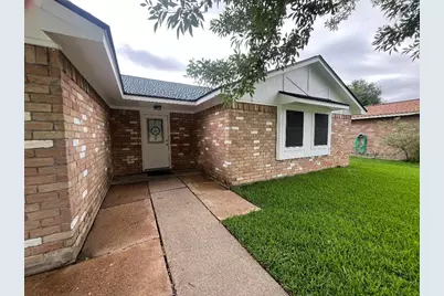 5111 Maple Drive, Baytown, TX 77521 - Photo 3