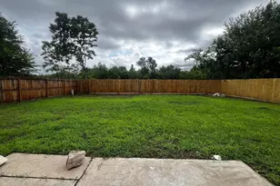 5111 Maple Dr, Baytown, TX 77521 - Photo 13