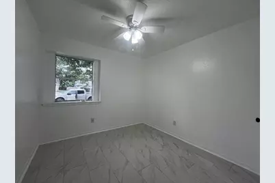 5111 Maple Drive, Baytown, TX 77521 - Photo 13