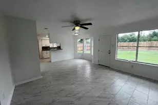 5111 Maple Dr, Baytown, TX 77521 - Photo 5