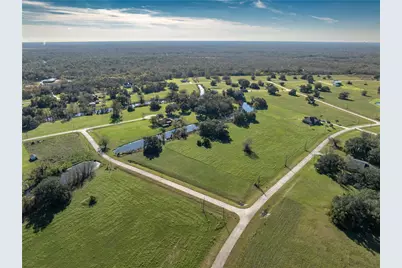 1507 Frontier Trail, Angleton, TX 77515 - Photo 17