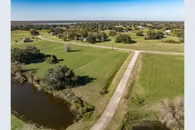 1507 Frontier Trail, Angleton, TX 77515 - Photo 13