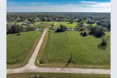 1507 Frontier Trail, Angleton, TX 77515 - Photo 15