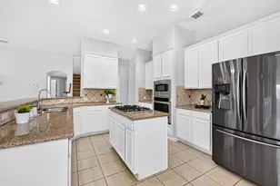 3146 Autumnjoy Dr, Pearland, TX 77584 - Photo 9