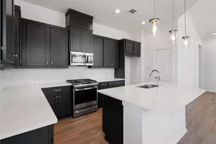 611 Silver Pear Ct, Montgomery, TX 77316 - Photo 7