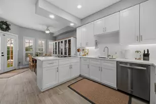2514 Potomac Dr, Houston, TX 77057 - Photo 11