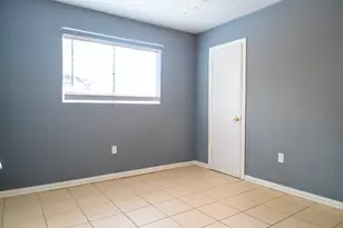 12803 Segrest Dr, Houston, TX 77047 - Photo 21