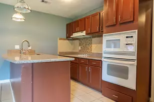 12803 Segrest Dr, Houston, TX 77047 - Photo 9