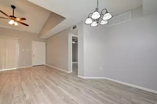 6701 Sands Point Dr, Houston, TX 77074 - Photo 13