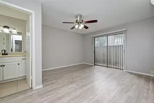 6701 Sands Point Dr, Houston, TX 77074 - Photo 19