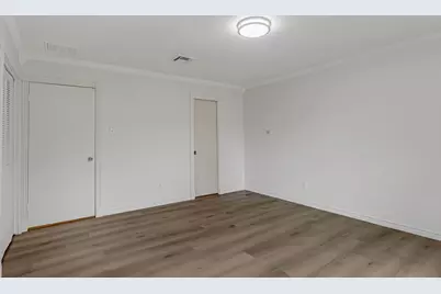 7723 Kendalia Drive, Houston, TX 77036 - Photo 17