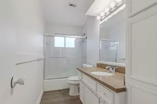 7723 Kendalia Dr, Houston, TX 77036 - Photo 25