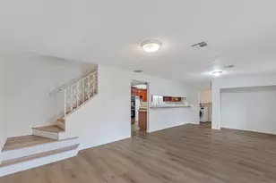 7723 Kendalia Dr, Houston, TX 77036 - Photo 11