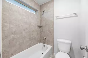 14906 Pinehurst Ave, Mont Belvieu, TX 77523 - Photo 27