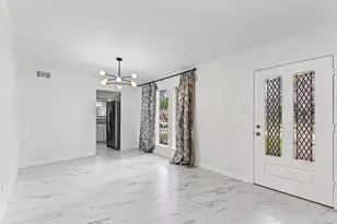 110 Shadow Wood Dr, Sugar Land, TX 77498 - Photo 7