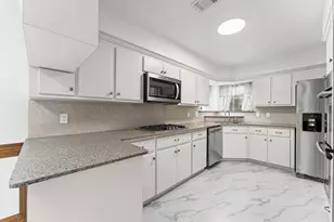 110 Shadow Wood Dr, Sugar Land, TX 77498 - Photo 15