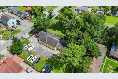 8205 Appleton, Houston, TX 77022 - Photo 33