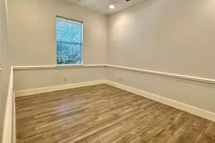 18 S Willow Point Cir, The Woodlands, TX 77382 - Photo 21