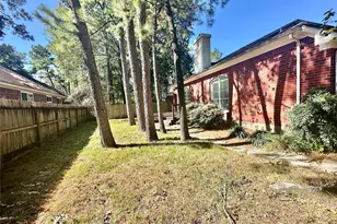 18 S Willow Point Cir, The Woodlands, TX 77382 - Photo 25