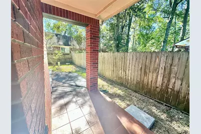 18 S Willow Point Circle, The Woodlands, TX 77382 - Photo 23