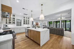 1806 Cheshire Ln, Houston, TX 77018 - Photo 7