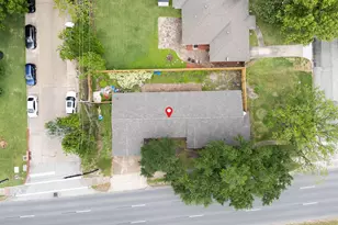 4660 Spruce St, Bellaire, TX 77401 - Photo 3