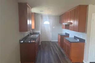 9827 Pelsey St, Houston, TX 77029 - Photo 5