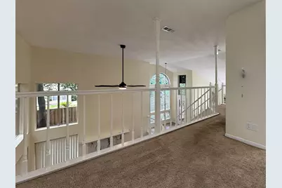 31 N Lakeridge Circle, The Woodlands, TX 77381 - Photo 13