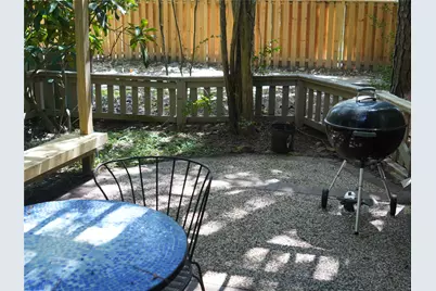 31 N Lakeridge Circle, The Woodlands, TX 77381 - Photo 19