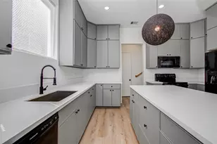 4605 Edison St, Houston, TX 77009 - Photo 15