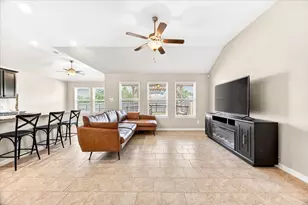 5611 Briar Knoll, New Braunfels, TX 78132 - Photo 15
