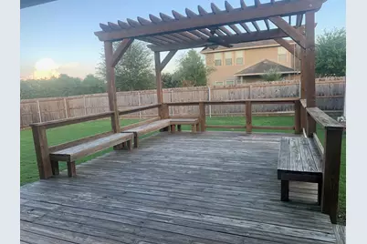 5611 Briar Knoll, New Braunfels, TX 78132 - Photo 11