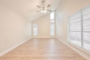 2446 Long Reach Dr, Sugar Land, TX 77478 - Photo 11