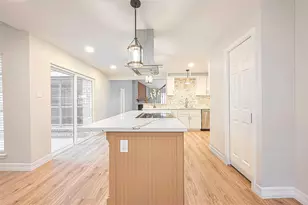 2446 Long Reach Dr, Sugar Land, TX 77478 - Photo 7