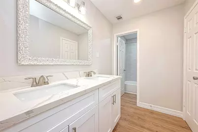 2446 Long Reach Drive, Sugar Land, TX 77478 - Photo 19