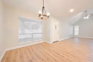 2446 Long Reach Dr, Sugar Land, TX 77478 - Photo 9