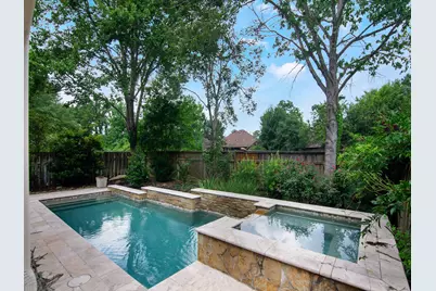 54 Douvaine Ct, The Woodlands, TX 77382 - Photo 5