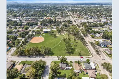 1105 Evelyn Street, Houston, TX 77009 - Photo 9