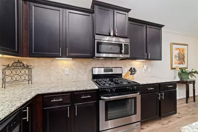 18311 Russett Green Drive, Tomball, TX 77377 - Photo 9